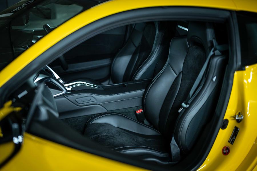 Интерьер Honda NSX 2018 года  (JP) (фото 27 из 37)
